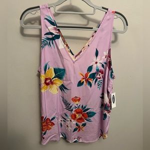 NWT Old Navy Deep V Neck and Back Tank, Hawaiian Floral Print, Size Med